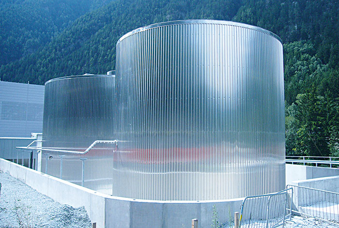 Wärmedämmung mit Wetterschutz für Wasserturm und Lagertanks