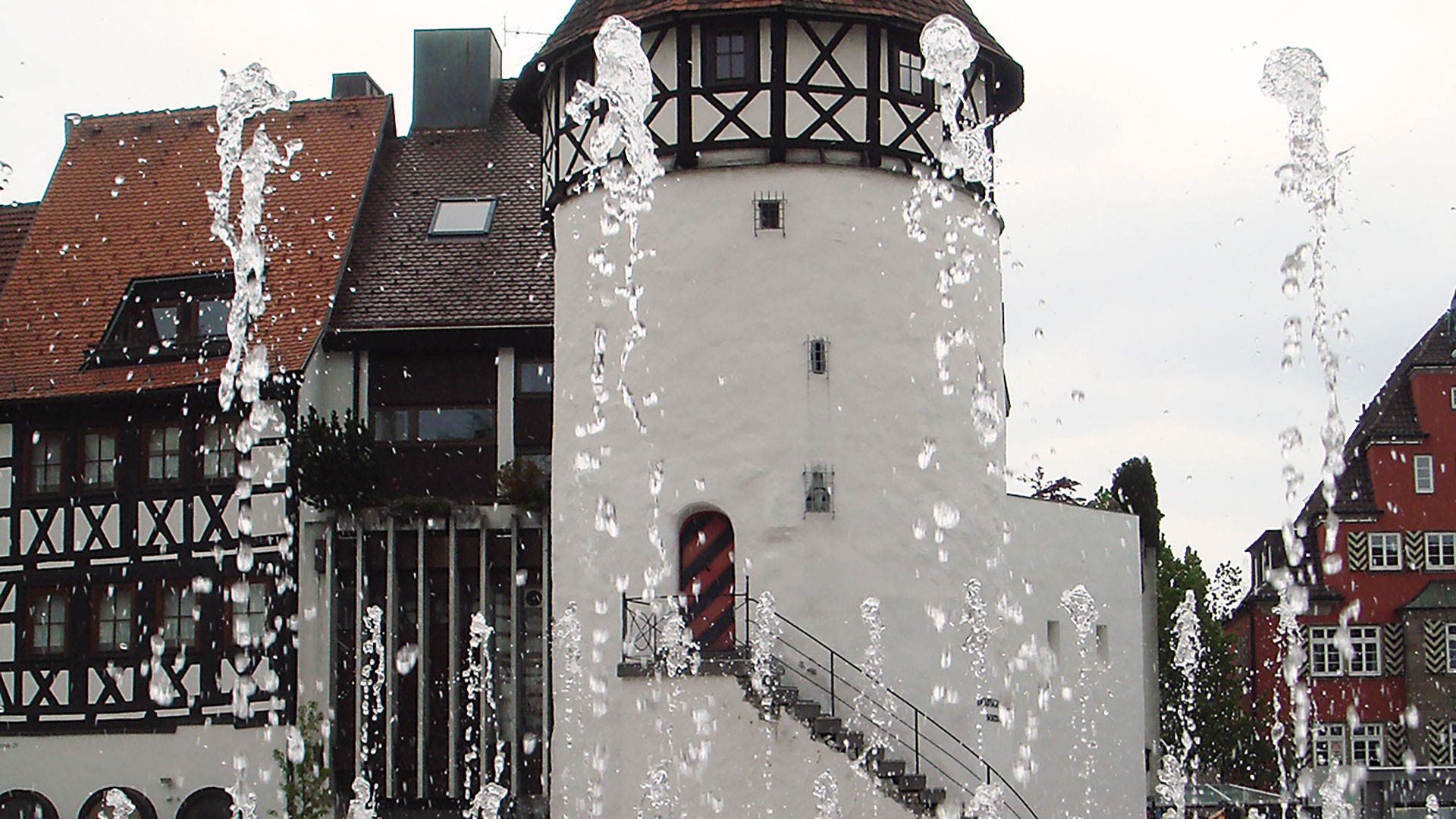 Fontänenfeld mit Kreislaufwasseraufbereitung