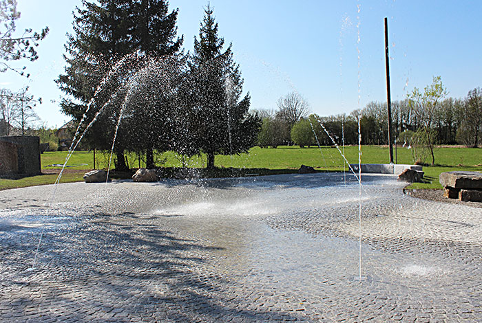 Wasserspielplatz mit Kreislaufwasseraufbereitung und TecBox